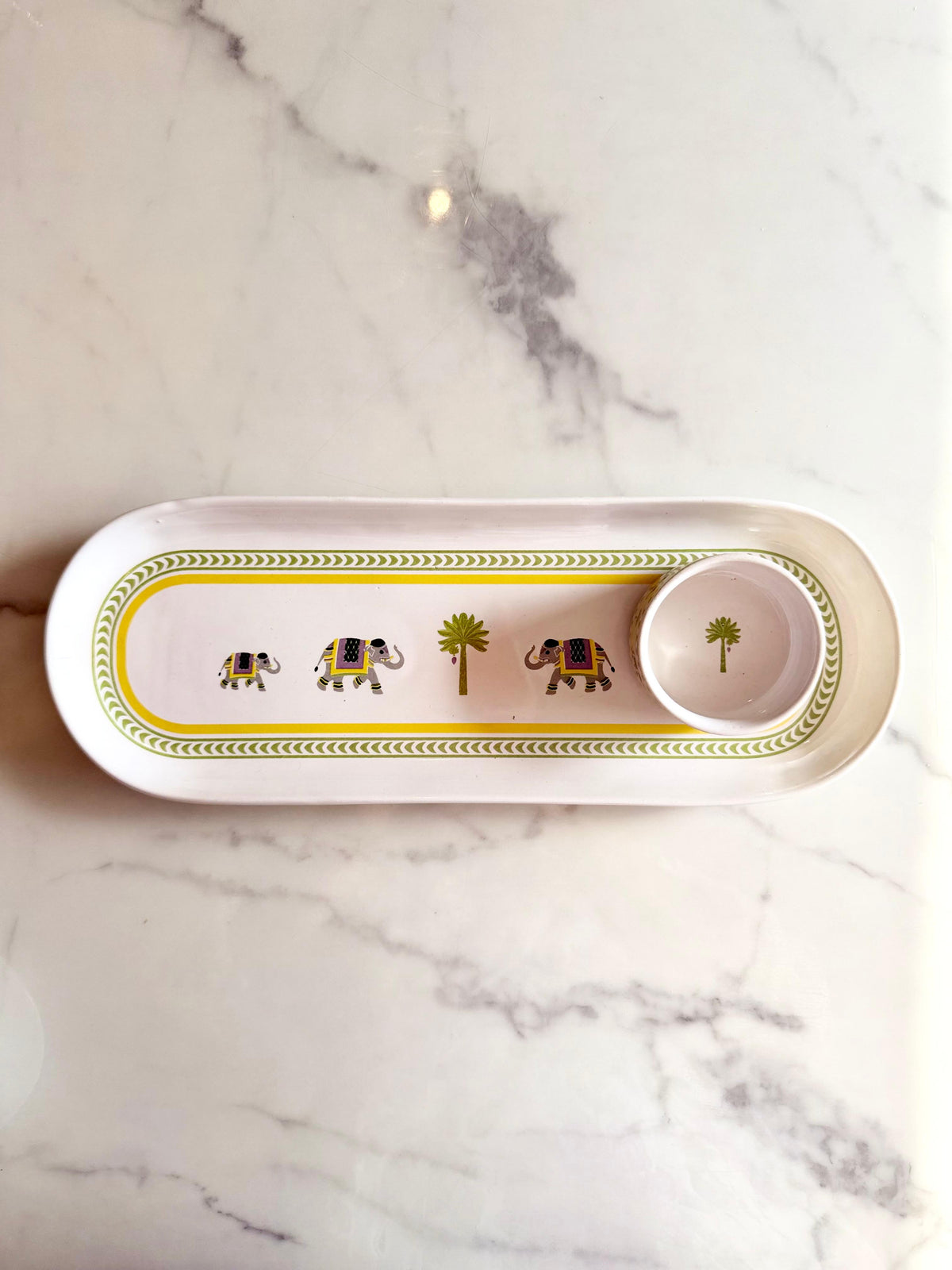 Golden Trunk Oval Platter with Dip Bowl
