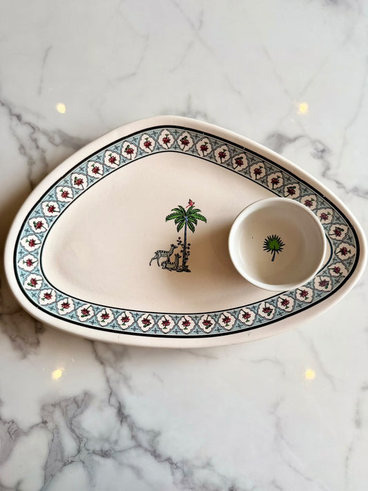 Van Tarang Triangle Platter with Dip Bowl